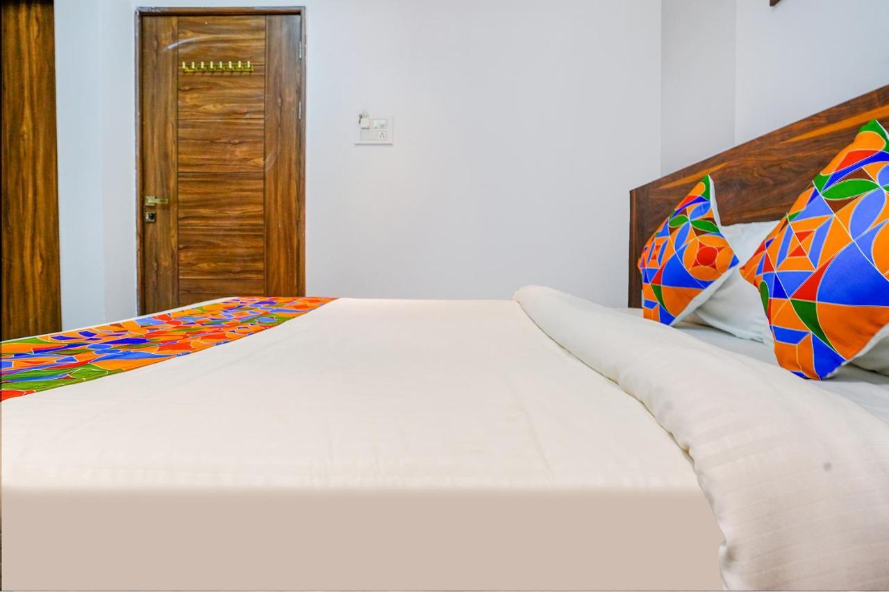 Fabhotel Crystal Inn - Nr Suvarndeep Chowk Pimpri-Chinchwad Εξωτερικό φωτογραφία