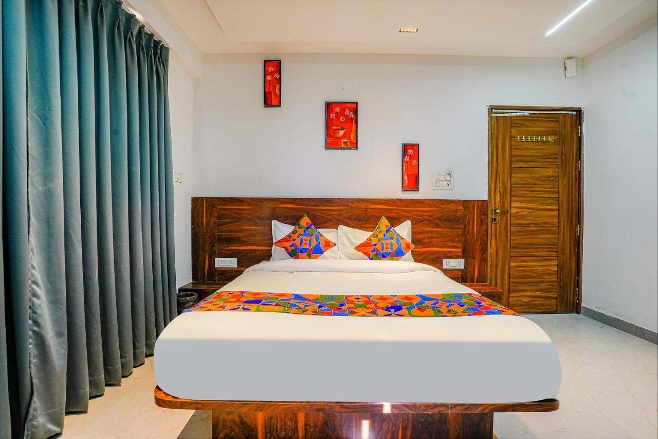 Fabhotel Crystal Inn - Nr Suvarndeep Chowk Pimpri-Chinchwad Εξωτερικό φωτογραφία