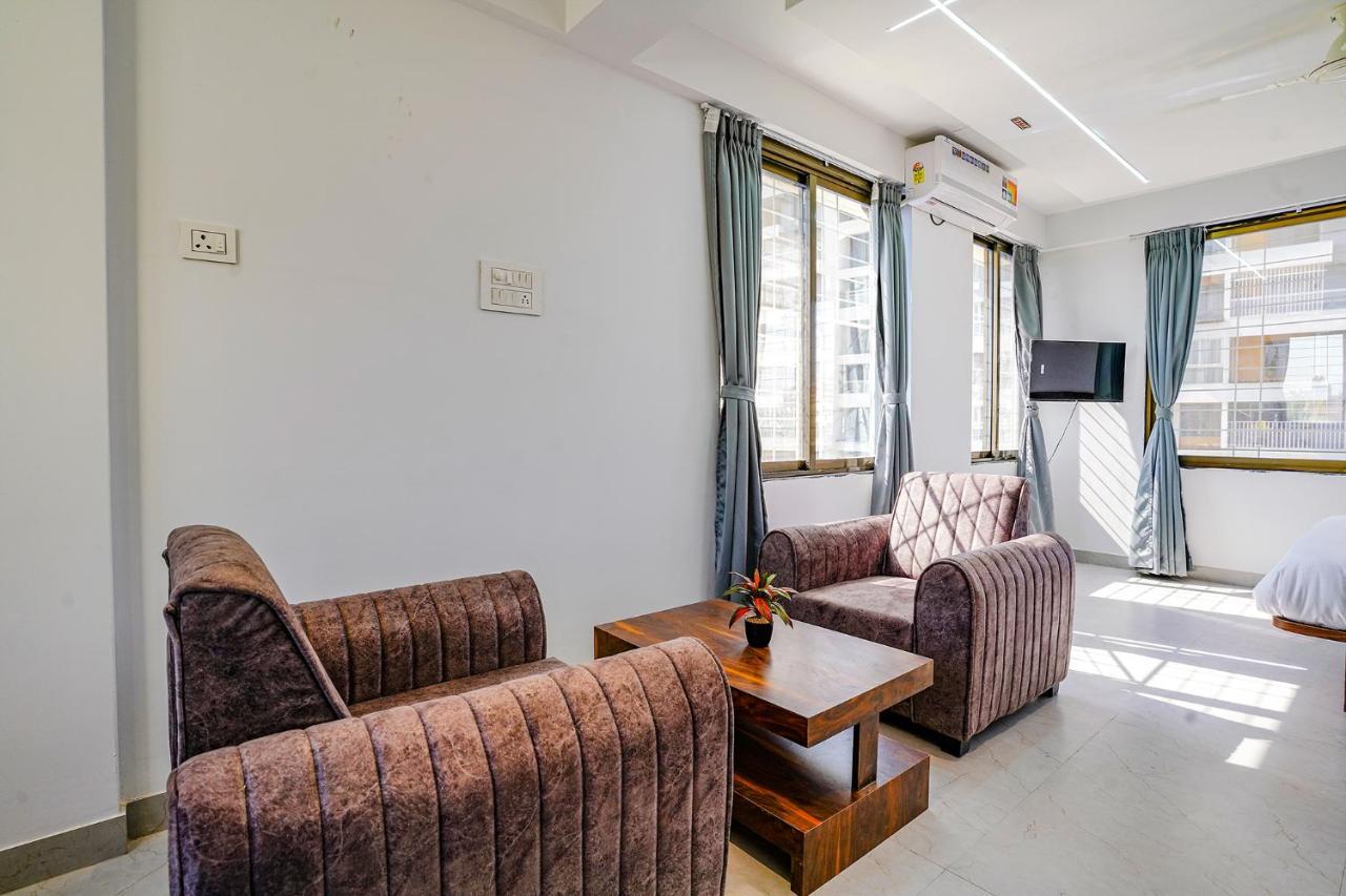 Fabhotel Crystal Inn - Nr Suvarndeep Chowk Pimpri-Chinchwad Εξωτερικό φωτογραφία